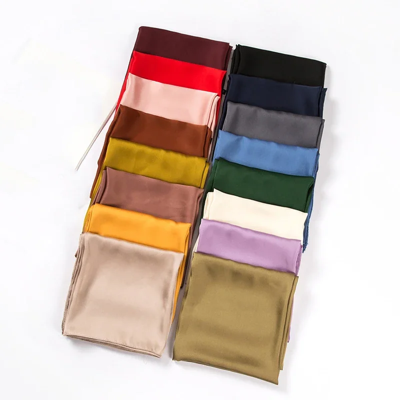 Pañuelo de satén para mujer de - Silk Scarf Square reseña y precio