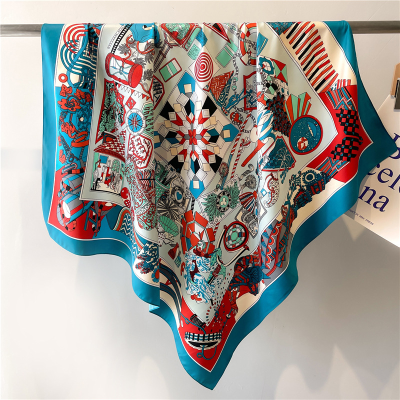 Pañuelo de Seda Cuadrado con E - Silk Scarf Square reseña y precio